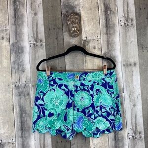 Lilly Pulitzer Buttercup Shorts in Blue Floral  Print Size 2.